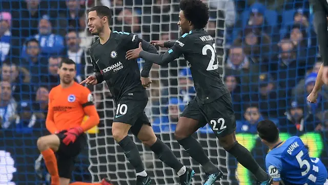 Striker Chelsea Eden Hazard (kiri) dan Willian (Twitter Chelsea)