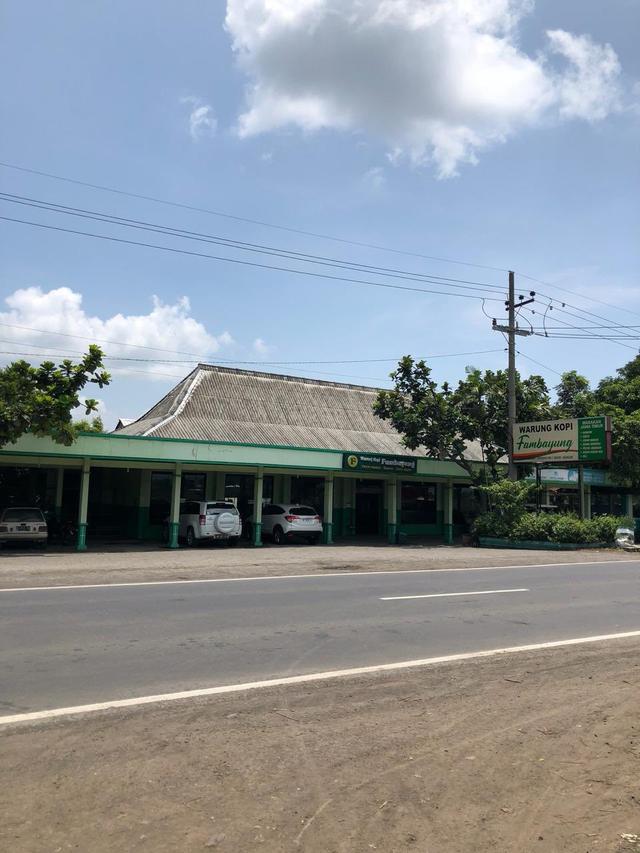 Usaha Keluarga Putri