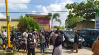 Detik-Detik 16 Santri Pasien Covid-19 Dijemput Paksa Keluarga dan Ratusan Tetangganya di Blora