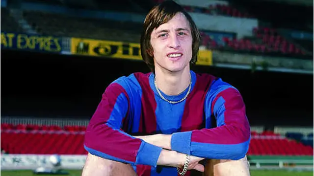 Video kala Johan Cruyff membela Barcelona yang berhasil membuat rival abadi mereka, Real Madrid bertekuk lutut 5-0 pada La Liga tahun 1974.