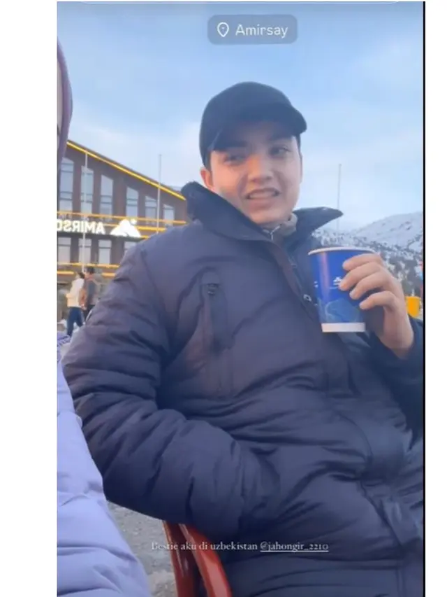 6 Momen Nadzira Shafa Bertemu Tour Guide Mirip Ameer Azzikra di Uzbekistan
