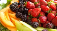 Saat Buka Jangan Makan Buah yang Asam