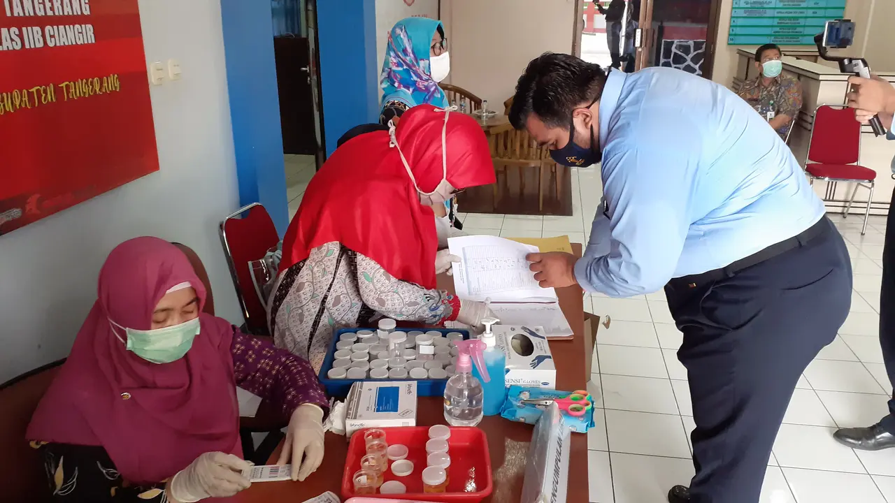 Ratusan Sipir di Tangerang Jalani Tes Urine