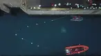Tim gabungan melakukan proses evakuasi hiu paus yang terjebak di salah satu kanal atau saluran air pendingin Pembangkit Listrik Tenaga Uap (PLTU) Paiton, Probolinggo, 17 September 2019. Hiu paus berukuran sekitar 4 meter itu berada di dalam kanal berkedalaman 8 meter. (Liputan6.com/Pool/Humas PLN)