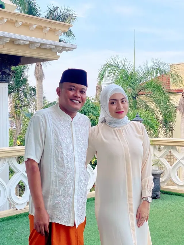 Sule dan Nathalie Holscher