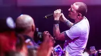Mantan vokalis Linkin Park, Chester Bennington, semasa hidupnya bermimpi untuk menggelar konser di kandang Ipswich Town, Stadion Portman Road. (Rich Fury / AFP)
