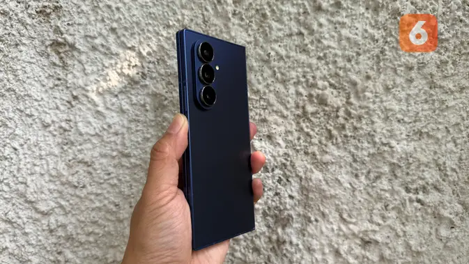 <p>Samsung Galaxy Z Fold7. Liputan6.com/Iskandar</p>
<p> </p>