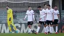 Kiper AC Milan, Gianluigi Donnarumma kecewa gawangnya kebobolan saat melawan Hellas Verona pada lanjutan Serie A Italia di Bentegodi stadium, Verona, (17/12/2017). MIlan kalah 0-3.  (Simone Venezia/ANSA via AP)