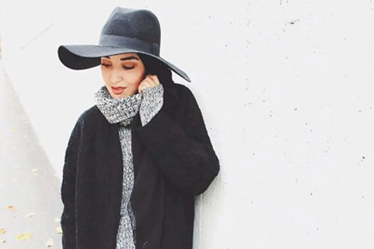 10 Potret Style dengan Topi yang Buat Weekendmu Fashionable