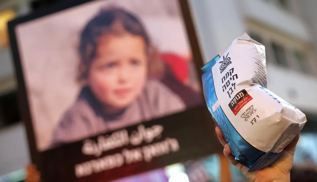 Dalam pernyataan kolektif pada Rabu 23 Juli 2025, lembaga kemanusiaan internasional tersebut menegaskan bahwa tidak hanya warga sipil yang terdampak, tetapi juga para pekerja kemanusiaan yang kini turut mengalami kekurangan pangan akut. (Jack GUEZ/AFP)