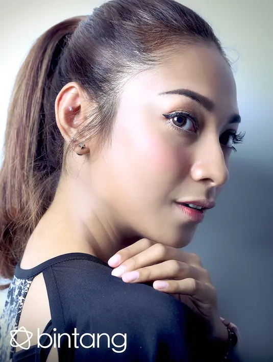 "Karena jurinya dari PH, mereka mengasih kartu nama ke mamaku. Jadi bukan aku yang mengajukan, tetapi mereka sudah melihatku saat audisi. Mulai dari casting dan berjuang dari bawah," ujarnya pada Bintang.com beberapa waktu lalu.(Nurwahyunan/Bintang.com)