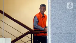 Mantan Komisioner KPU Wahyu Setiawan bersiap menjalani pemeriksaan lanjutan di Gedung KPK,  Jakarta, Rabu (12/2/2020). Wahyu Setiawan diperiksa terkait kasus dugaan suap pengurusan pergantian antarwaktu (PAW) anggota DPR. (merdeka.com/Dwi Narwoko)