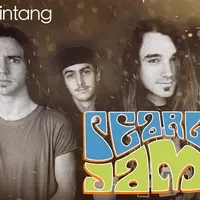 Pearl Jam disebut sebagai salah satu band besar yang setara dengan Nirvana. (Desain: Nurman Abdul Hakim/Bintang.com)
