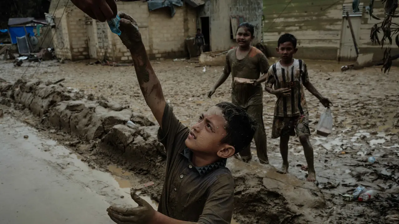 Gangguan Kesehatan Hantui Anak-anak Pasca-Bencana Banjir Bandang Sumatera