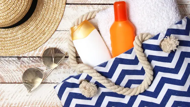 Beda Mineral vs Physical Sunscreen, Mana yang Lebih Baik Digunakan Ya?