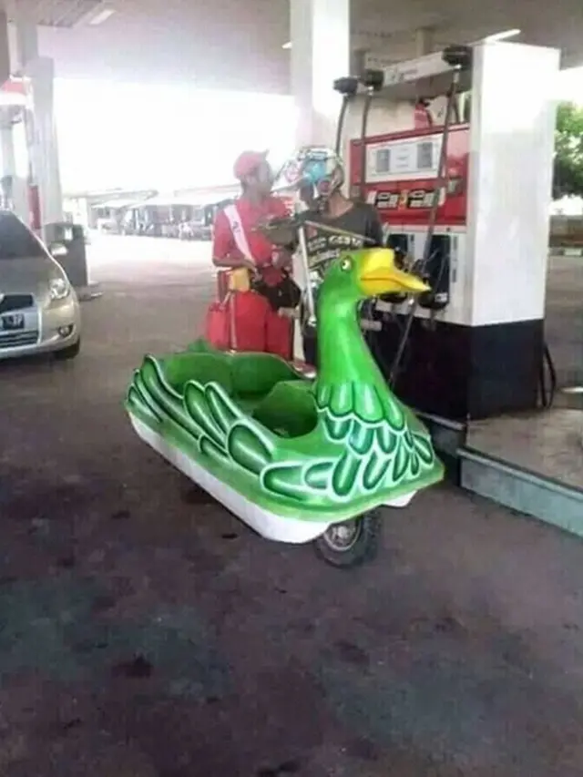 6 Kendaraan yang Curi Perhatian saat Isi Bensin di SPBU, Kelewat Unik
