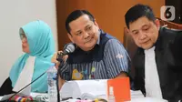 Terdakwa Irjen Napoleon Bonaparte saat menjalani sidang lanjutan dengan kasus dugaan penganiyaan terhadap M Kece di Pengadilan Negeri (PN) Jakarta Selatan, Kamis (23/6/2022). Sidang yang beragendakan pemeriksaan saksi ini menghadirkan M Kece sebagai saksi pelapor. (Liputan6.com/Herman Zakharia)