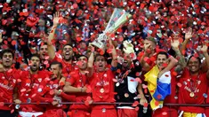 Sevilla sukses merengkuh trofi juara Liga Europa usai mengalahkan Dnipro Dnipropetrovsk dengan skor 3-2 dalam partai final yang berlangsung di di Stadion Narodowy, Warsaw, Kamis (28/5) dini hari WIB. 