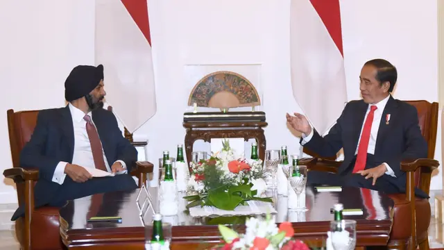 Presiden Joko Widodo atau Jokowi menerima Presiden Bank Dunia Ajay Banga
