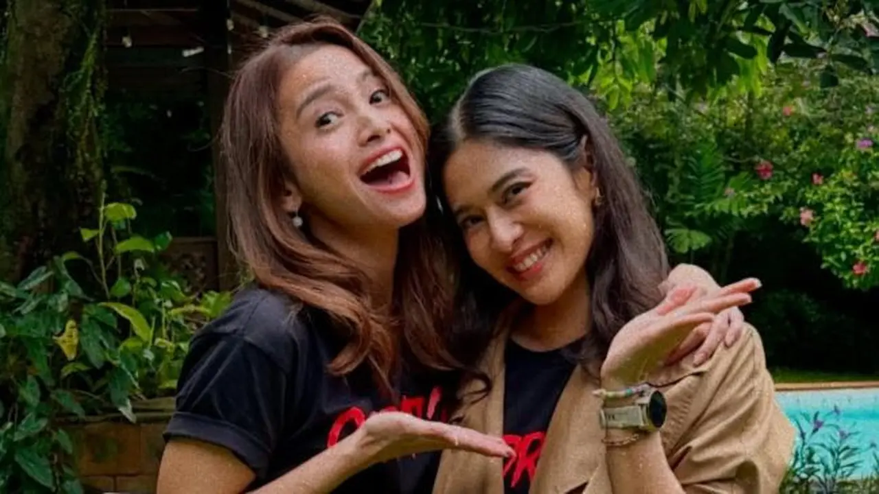 Potret Kedekatan Acha Septriasa dan Dian Sastro (credit: instagram/septriasaacha)