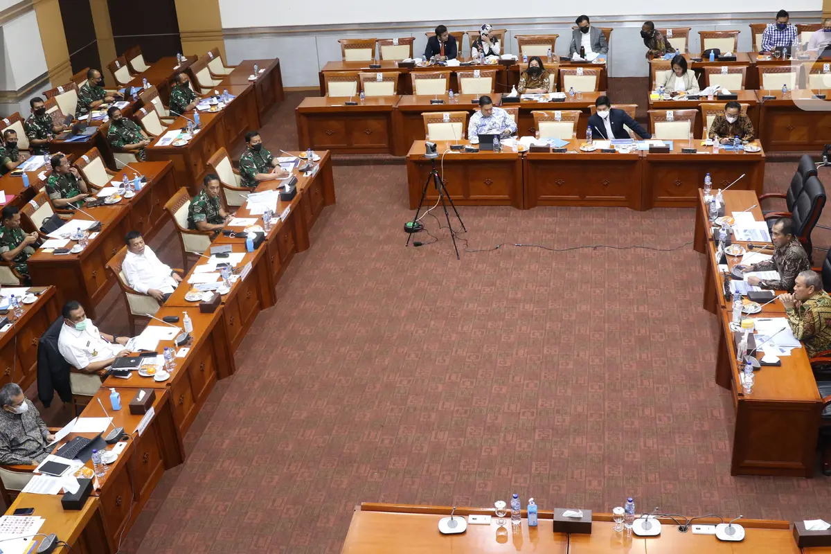 RAPAT KERJA KOMISI 1 DPR