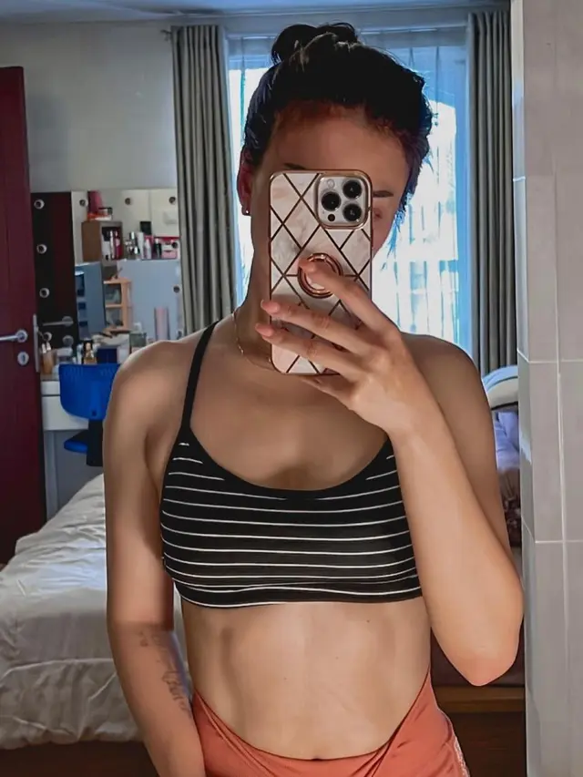 [Fimela] Nita Gunawan pamer body goals