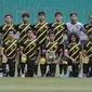 Starting XI Timnas Malaysia U-19 saat&nbsp;laga semifinal Piala AFF U-19 2022 melawan Timnas Vietnam U-19 yang berlangsung di Stadion Patriot Candrabhaga, Bekasi, Rabu (13/07/2022). (Bola.com/M Iqbal Ichsan)