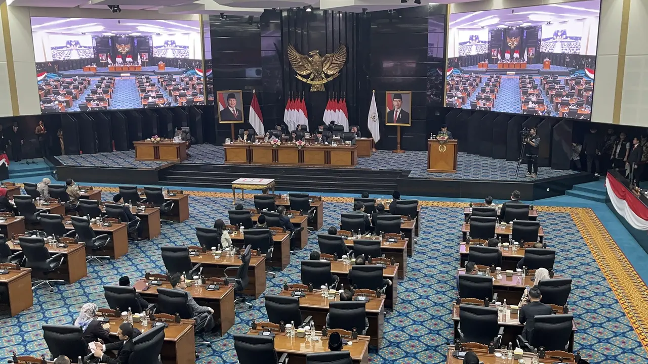 DPRD DKI Jakarta meminta Gubernur DKI Jakarta Pramono Anung agar menambah jumlah sekolah swasta gratis di Jakarta.