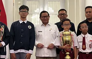 Pramono Minta Robot Karya Pelajar Tak Berhenti di Lomba
