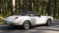 Mazda MX-5 Disulap Jadi Mobil Retro