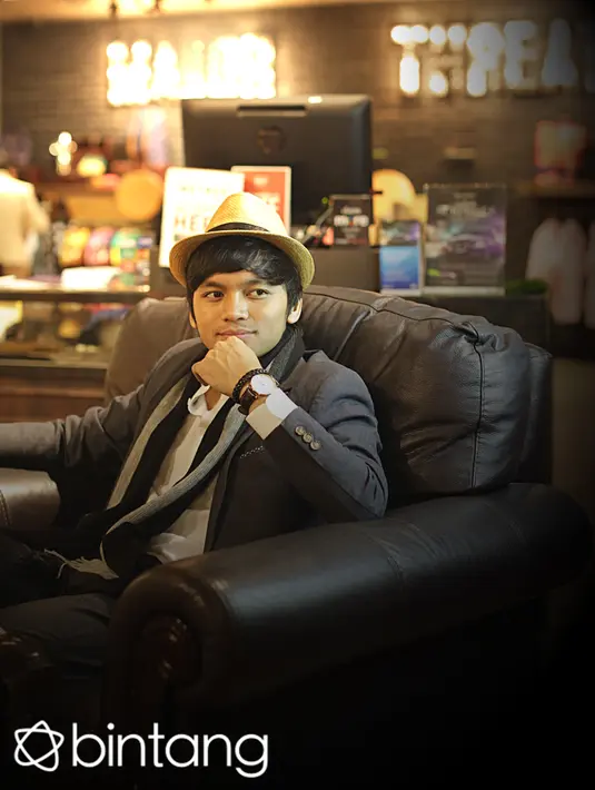 Saat pemotretan khusus di Wakai, Senayan City Level 3 beberapa waktu lalu, pelantun ‘Sumpahku’ ini mengaku tengah mempersiapkan album terbarunya selain disibukkan dengan kolaborasinya dalam The Freaks. (Fathan Rangkuti/Bintang.com)