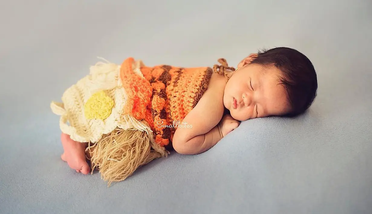 Seakan ingin berbagi dengan para penggemarnya, Olla pun membagikan wajah imut Adreena di akun Instagram-nya. (foto: instagram.com/ollaramlanaufar)