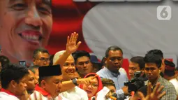 Acara yang dihadiri ribuan massa relawan pendukung Joko Widodo tersebut bertujuan mendukung pemenangan Ganjar Pranowo sebagai Presiden Indonesia periode 2024-2029.  (merdeka.com/Imam Buhori)