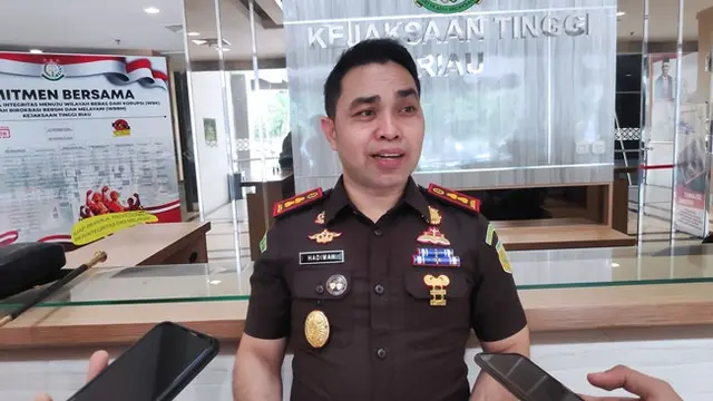 Kepala Kejari Kuansing yang lama, Hadiman.