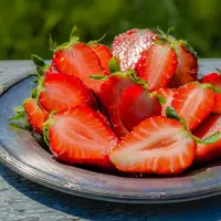 Ilustrasi Buah Stroberi Credit: pexels.com/Dana