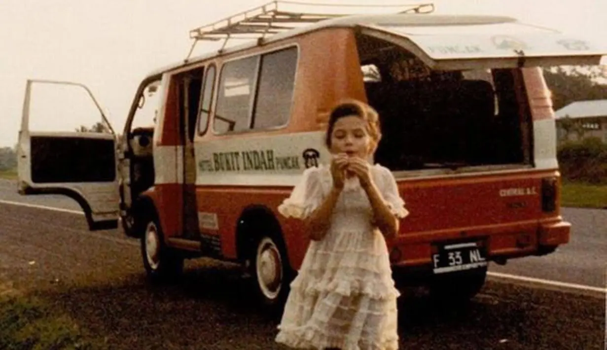 Lahir dari orang tua Sunda dan Polandia, ia punya wajah campuran yang cantik sejak kecil. [Instagram @tamarableszynskiofficial]