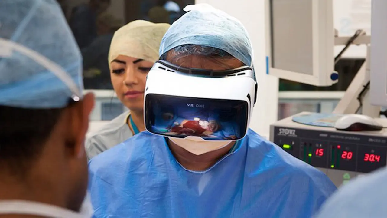Inilah Operasi Kanker Pertama dengan Teknologi Virtual Reality