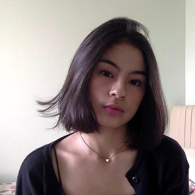 6 Potret Inarah Syarafina Kekasih Umay Shahab, Sempat Jadi Asisten Sutradara