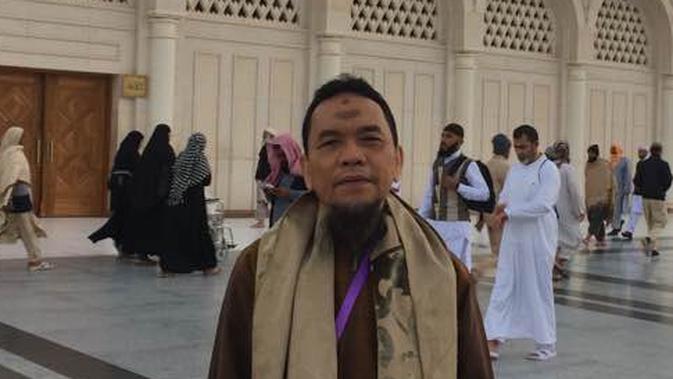 Di Pemakaman Debby Nasution, Slamet Rahardjo Tak Mau Menangis