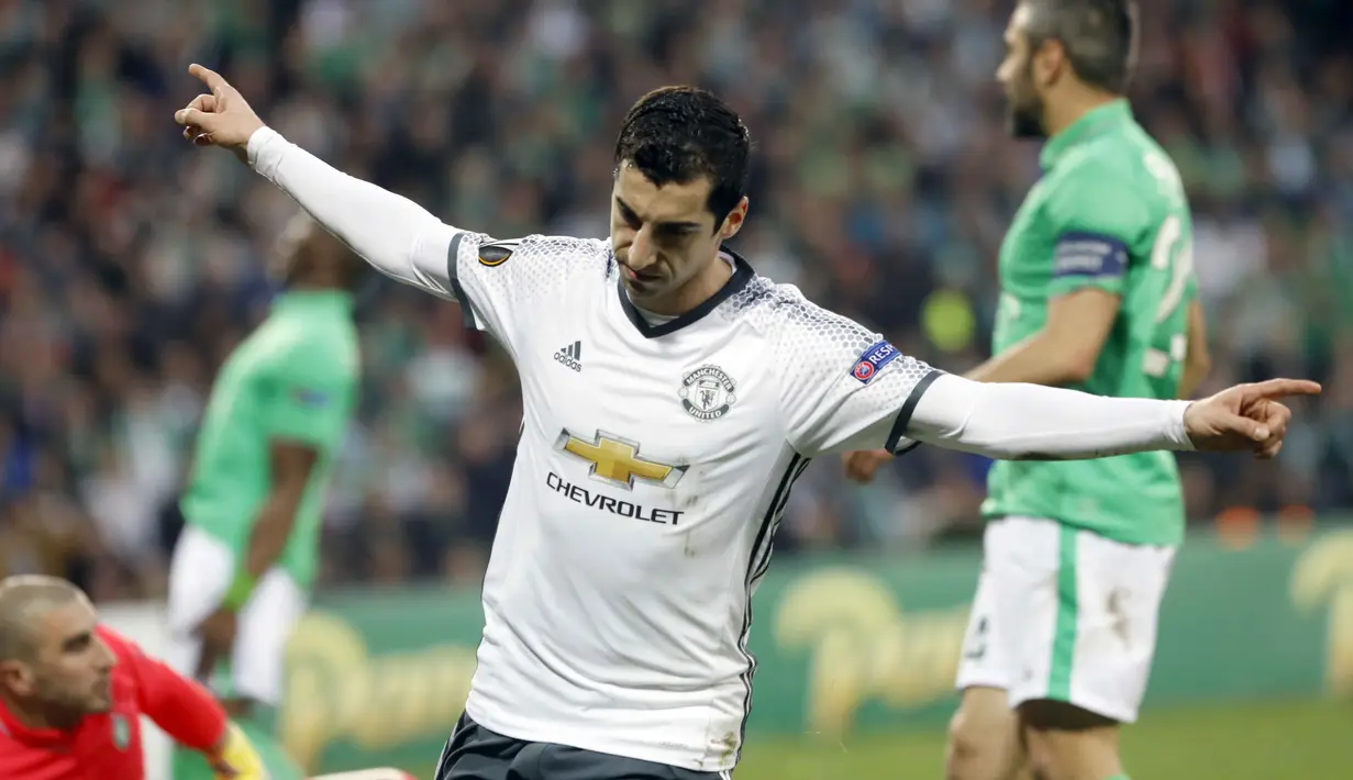 Henrikh Mkhitaryan mencetak satu-satunya gol bagi kemenangan Manchester United melawan Saint-Etienne pada leg kedua Babak 32 besar Liga Europa di Geoffroy Guichard stadium, Saint-Etienne, (22/2/2017). (AP Photo/Laurent Cipriani)