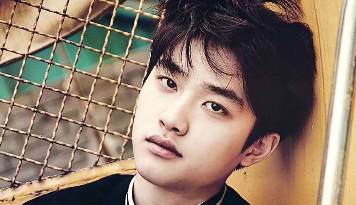 D.O merupakan personel EXO yang jago masak. Oleh karena itu, pria kelahiran 12 Januari 1993 ini dijuluki Dyo Chef. Menurut Chanyeol dan Baekhyun, D.O pandai membuat kimchi spaghetti. (Foto: Allkpop.com)