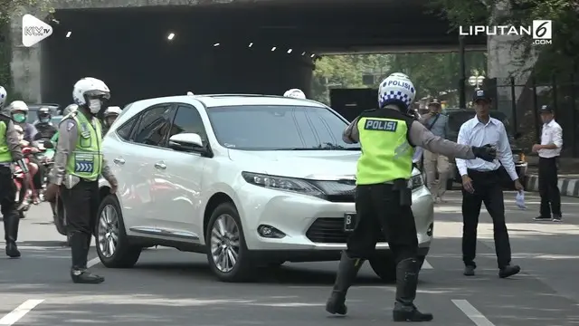 Razia Pajak Kendaraan yang digelar Polisi dan Samsat Jakarta Timur mengincar pemilik mobil mewah yang tidak membayar pajak kendaraan