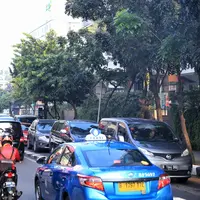 Kemang, kawasan elite yang tak hanya kebanjiran, tapi juga langganan macet. (Adrian Putra/Bintang.com)