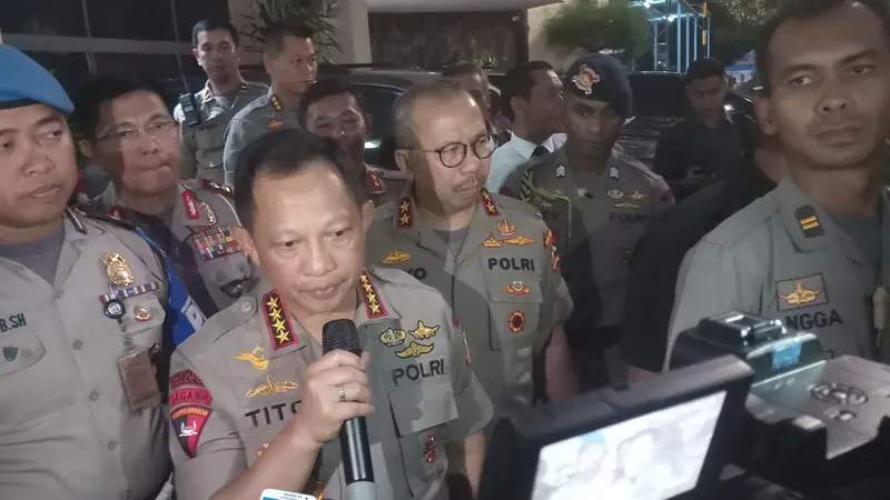 Kapolri Jenderal Pol Tito Karnavian usai rapat soal pengamanan Asian Games 2018. (Liputan6.com/Ady Anugrahadi)