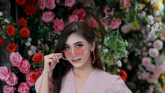 Potret Cantik Baby Margaretha, Tetap Awet Muda Meski Sudah Kepala Empat. (instagram/babymargaretha1)