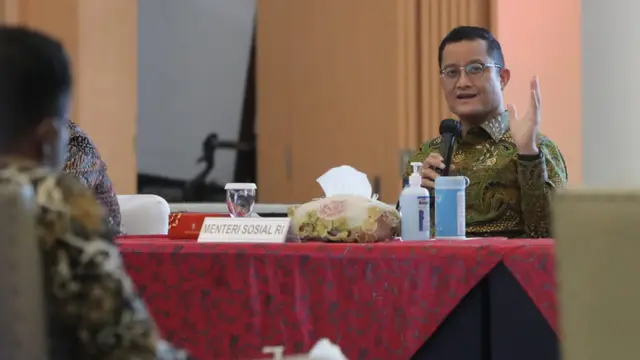 Mensos Juliari P. Batubara.