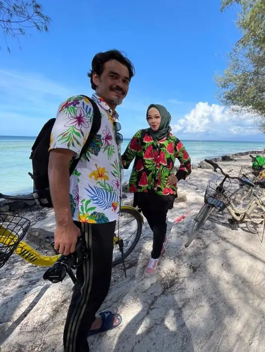 (Instagram/rinagunawan74)