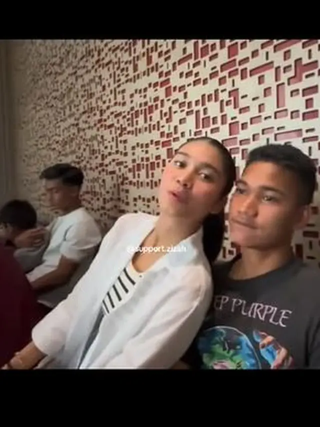 6 Potret Ammar Adik Azizah Salsha yang Jarang Tersorot, Disebut Mirip Marselino