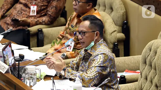 FOTO: Mendagri dan DPR Bahas Penanganan Pandemi COVID-19