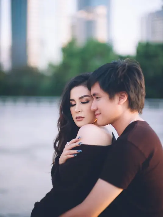 Kevin Aprilio dan Vicy Melanie (Instagram/kevinaprilio)